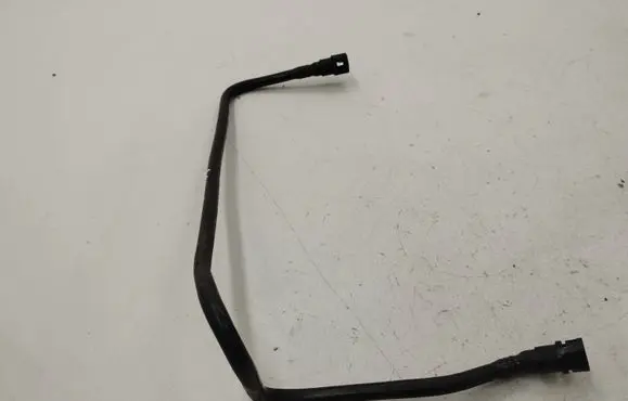 Chrysler 300 - 300C Fuel line pipe