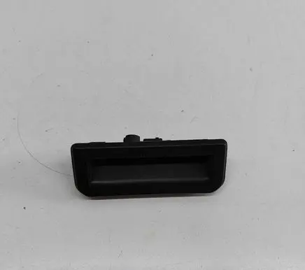 Audi A5 Tailgate/boot open switch button 6V0827566