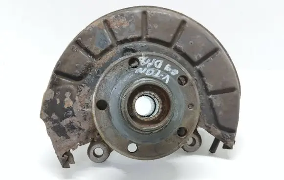 Volkswagen Tiguan Front wheel hub