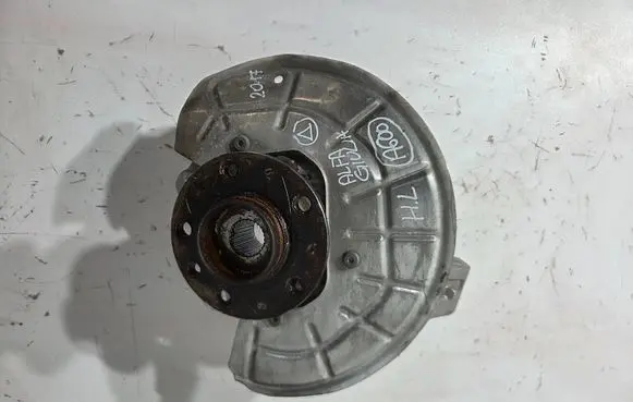 Alfa Romeo Giulia Rear wheel hub spindle/knuckle SX205C50