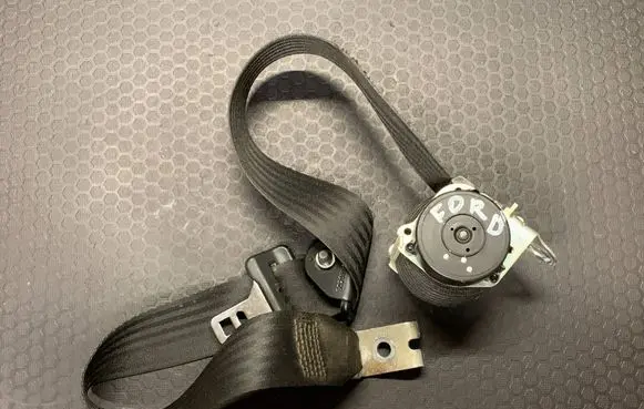 Ford Focus C-MAX Rear seatbelt g4231
