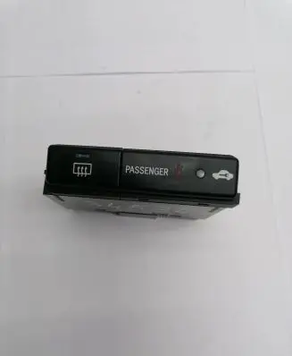 Toyota Avensis T250 Windscreen/window heater switch 8479005130C MS355100411
