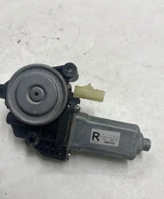 Toyota Corolla Verso AR10 Front door electric window regulator 111284 AY262100253A