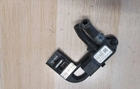 Seat Ibiza IV (6J,6P) Exhaust gas pressure sensor 059906051C