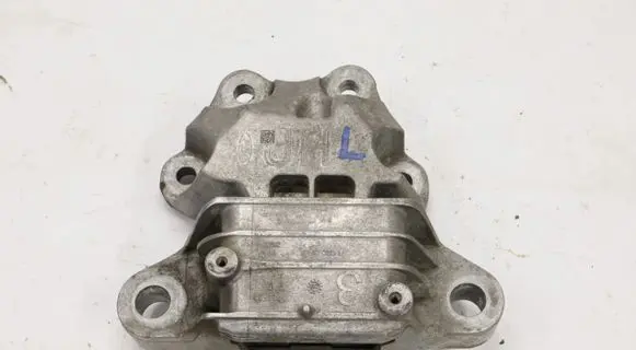Engine mount bracket