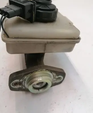 Ford Transit Master brake cylinder 311929