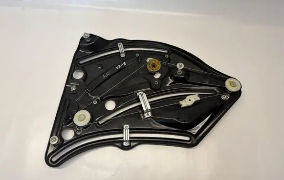 Mercedes-Benz E C207 W207 Rear door window regulator with motor A2076701803