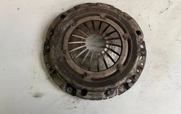 Volkswagen Golf V Pressure plate 