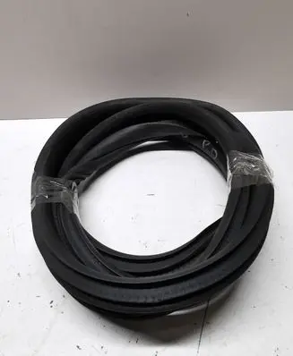 BMW 2 Active Tourer U06 Front door rubber seal 8496229