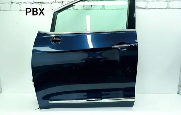 Chrysler Pacifica Front door