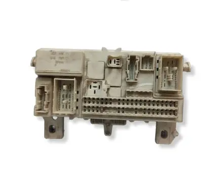 Volvo V50 Fuse module 31254317 519096705 05121316