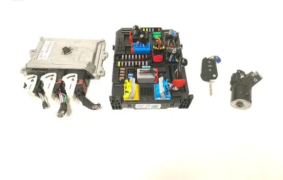 Citroen C3 Aircross Engine ECU kit and lock set 9819657880