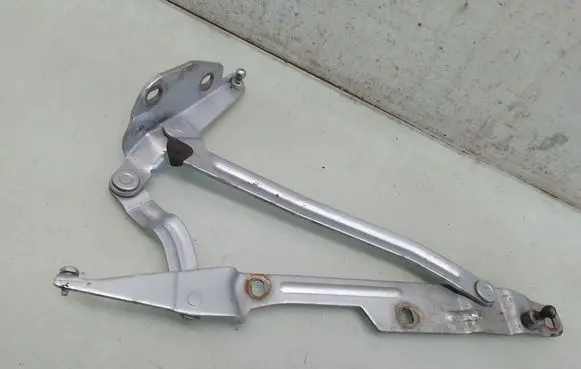 Audi A8 S8 D2 4D Tailgate/trunk/boot hinge 4Q5827499
