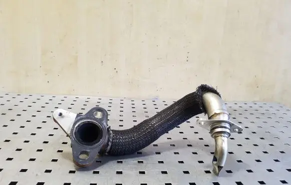 Renault Master III EGR valve line/pipe/hose 147130257R