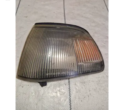 Mitsubishi Pajero Sport I Front indicator light 12087194