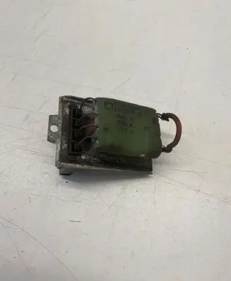 Volkswagen Transporter - Caravelle T4 Heater blower motor/fan resistor 701959263
