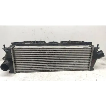 Opel Vivaro Intercooler radiator 8200411160 93854398 8200414159
