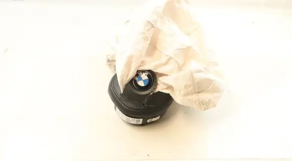 Steering wheel airbag
