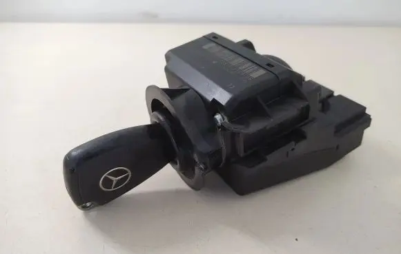 Mercedes-Benz Sprinter W906 Ignition lock A9069050700