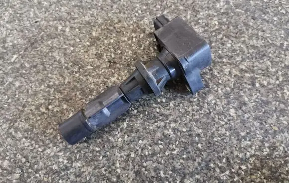 Mazda 3 II High voltage ignition coil 0997001062 6M8G12A366
