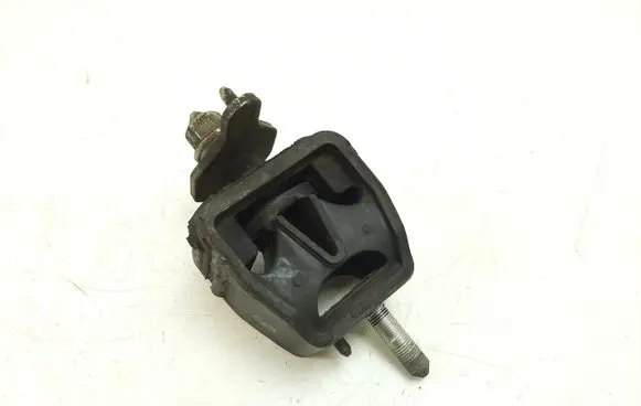 Isuzu D-Max Engine mount bracket 1G494 1G94901