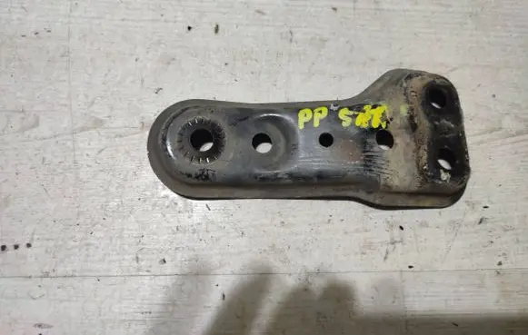 Volkswagen Touran III Engine mounting bracket 5Q0199518E 432001S