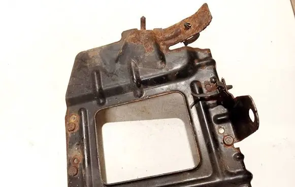 Battery bracket