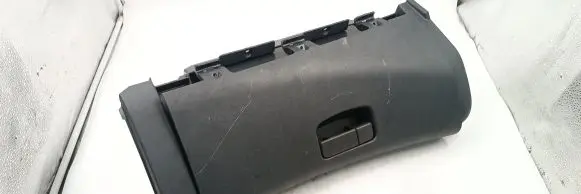 Mitsubishi Eclipse Glove box MN1946904