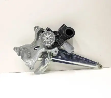 Toyota Camry VIII XV70 Rear door window regulator with motor 8571006330