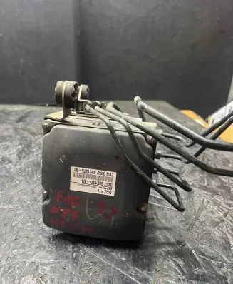 BMW 5 F10 F11 ABS Pump 6851374 6851376