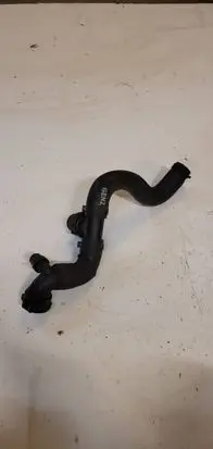 Land Rover Discovery 5 Engine coolant pipe/hose JPLA8260BC