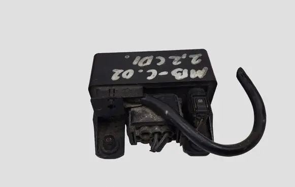 Mercedes-Benz C W203 Glow plug pre-heat relay 09440603