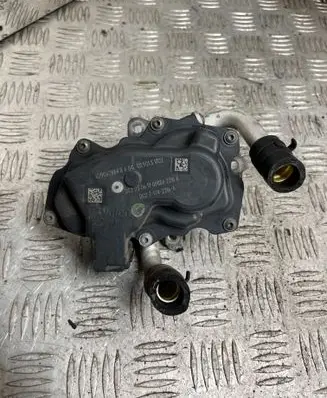Seat Leon (5F) EGR valve 04L131501S