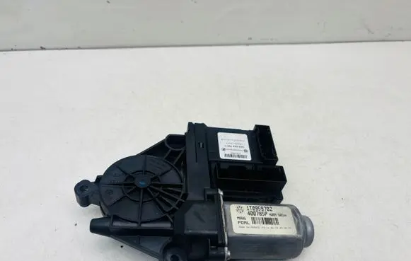 Volkswagen Touran I Front door window regulator motor 1K0959792C 1T0950702