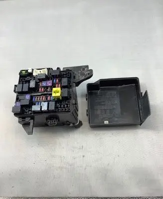 Mitsubishi L200 Fuse box set 3547ka