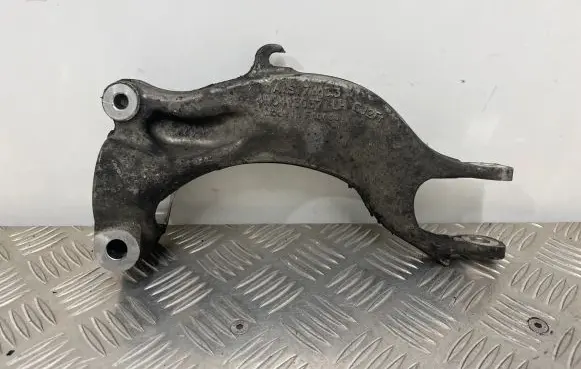 Audi Q7 4M Front control arm 4M0413037