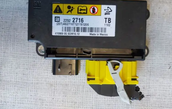 Opel Insignia A Airbag control unit/module 22922716