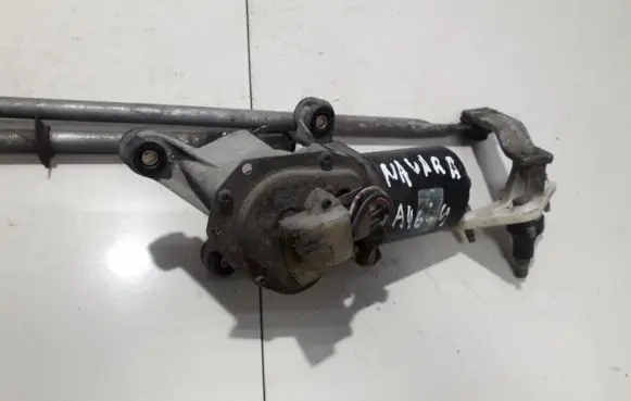 Nissan Navara D22 Wiper motor