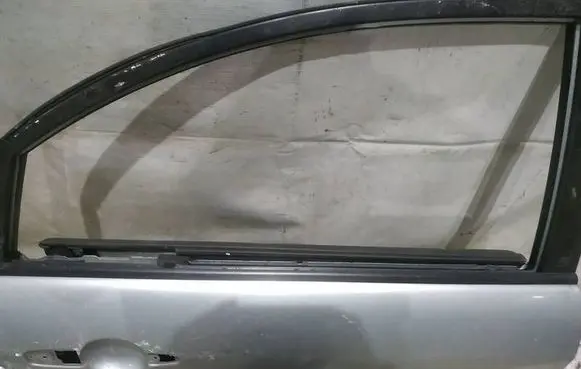 Mazda 6 Rear door glass trim molding 