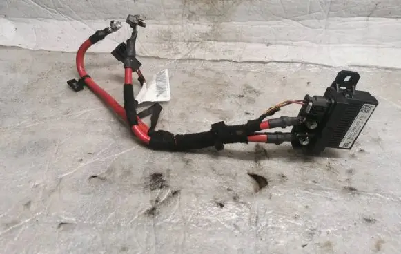 Mercedes-Benz B W246 W242 Charging relay A0009822023 A2465406507 1110029