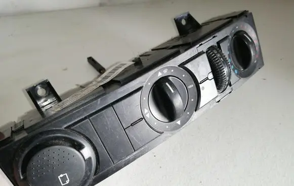 Mercedes-Benz Sprinter W906 Climate control unit A9068300485KZ A9068300485
