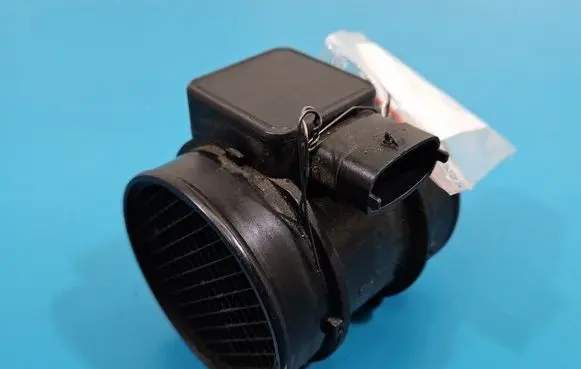 Opel Omega B2 Mass air flow meter 5WK9606 IMPRK1572028