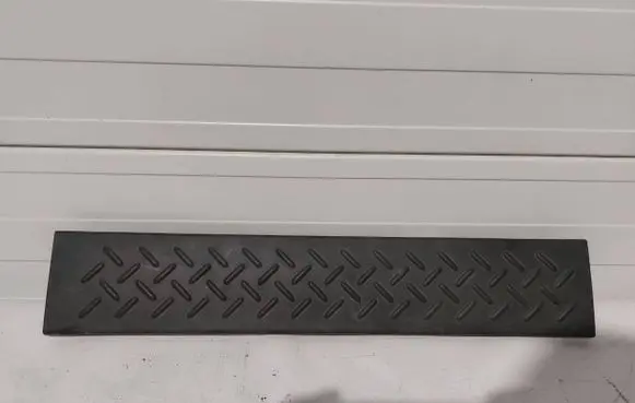Rear sill trim cover