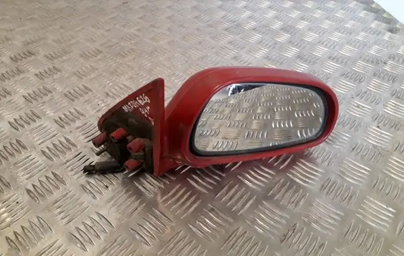 Mazda 626 Front door electric wing mirror E13010519