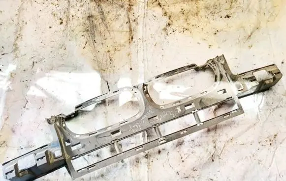 BMW X3 E83 Front bumper mounting bracket 51113400898 12125313