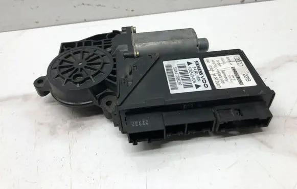 Audi A4 S4 B6 8E 8H Front door window regulator motor 8E2959802B 105843106 9700105993106