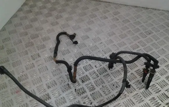 Ford Mondeo MK IV Fuel main line pipe