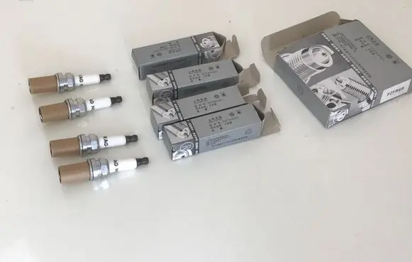 Audi A3 S3 8L Spark plug 03C905601