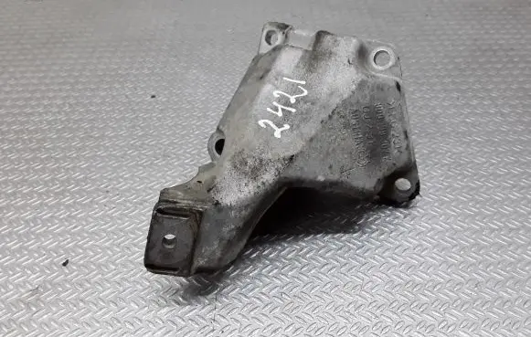 Audi A6 S6 C5 4B Engine mounting bracket 8D0199307K