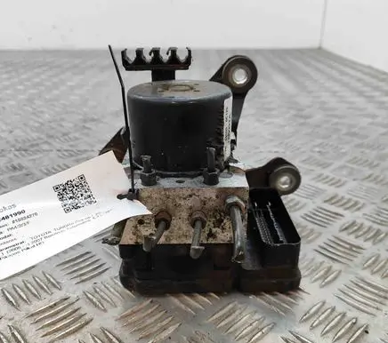 Toyota Tundra II ABS Pump 445000C120